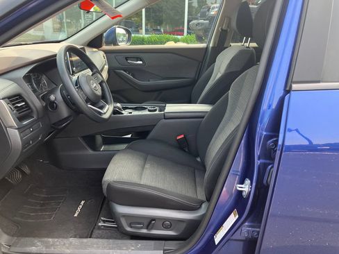 Used 2023 Nissan Rogue SV AWD/4WD image 10