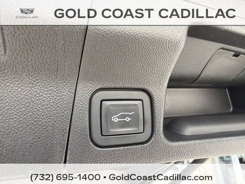 Used 2022 GMC Acadia SLT w/ Preferred Package AWD/4WD image 16