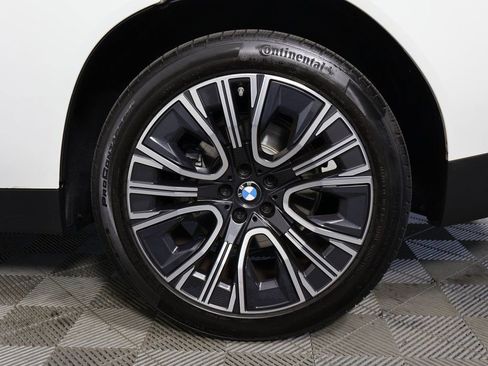 Used 2025 BMW X3 xDrive30i w/ Premium Package image 16