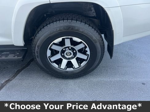 Used 2024 Toyota 4Runner TRD Off-Road image 12