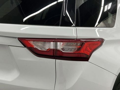 Used 2019 Chevrolet Traverse LT w/ LT Premium Package AWD/4WD image 10