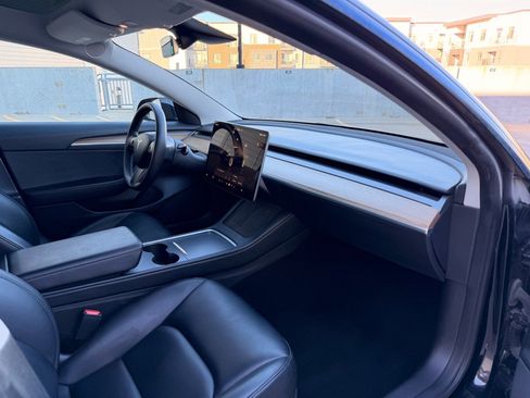 Used 2023 Tesla Model 3 Standard Range image 19