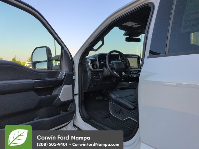 New 2026 Ford F450 Platinum w/ FX4 Off-Road Package AWD/4WD image 9