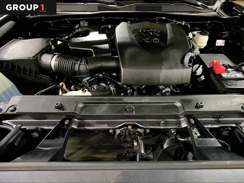 Certified 2020 Toyota Tacoma TRD Sport w/ Technology Package image 32