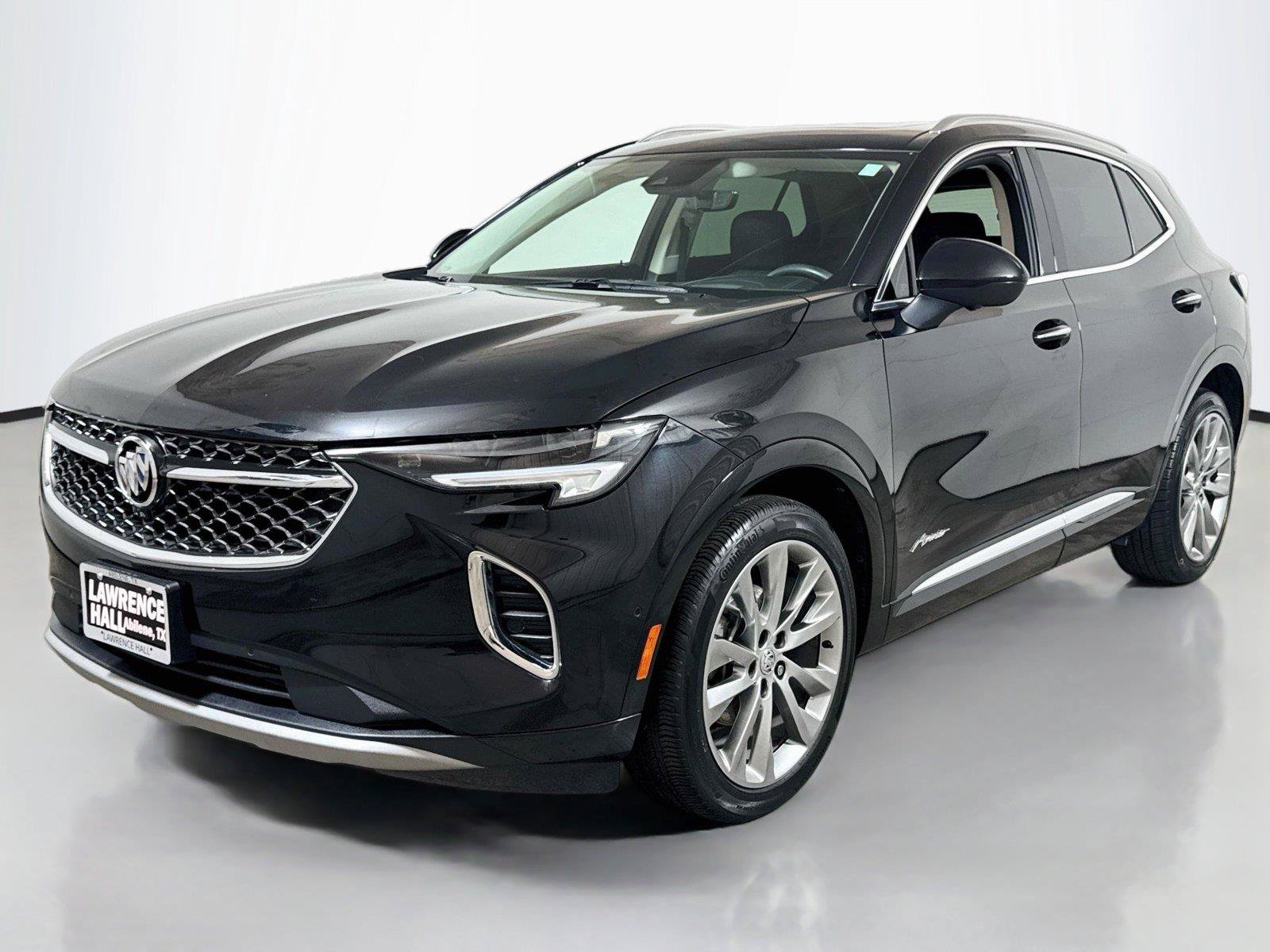 Used 2022 Buick Envision Avenir w/ Technology Package II FWD image 1