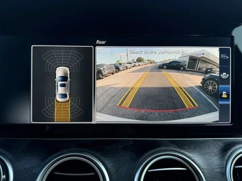 Used 2017 Mercedes-Benz E 300 image 35
