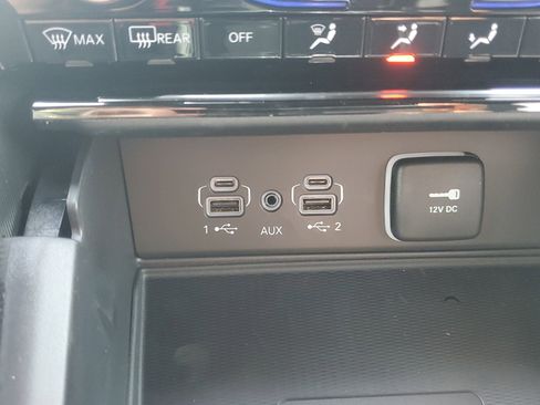 New 2025 Jeep Grand Cherokee Altitude image 20