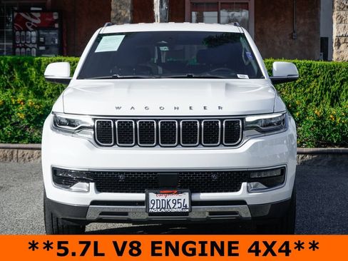 Used 2022 Jeep Wagoneer Series III w/ Rear Seat Video Group 1 AWD/4WD image 3