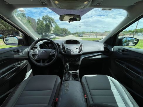 Used 2017 Ford Escape S FWD image 17