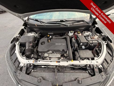 Used 2019 Chevrolet Equinox LT FWD image 28