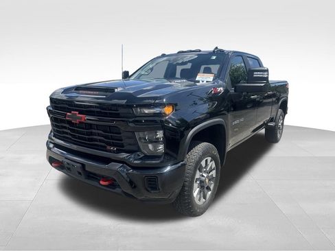 Used 2024 Chevrolet Silverado 2500 Custom w/ Custom Value Package AWD/4WD image 1