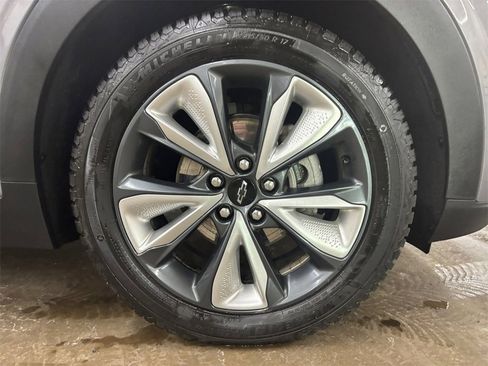 Used 2023 Chevrolet Bolt EUV LT w/ Convenience Package image 31