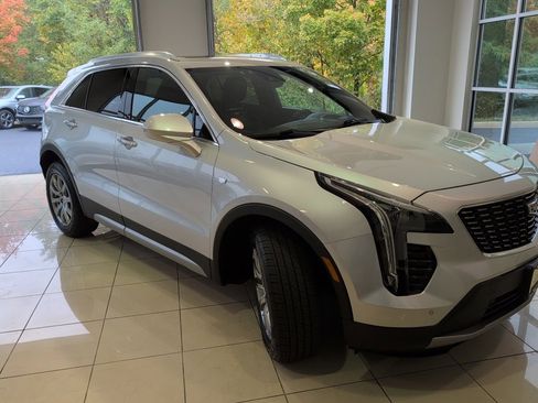 Used 2019 Cadillac XT4 Premium Luxury w/ Technology Package image 7