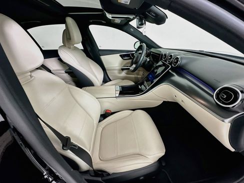 Certified 2025 Mercedes-Benz C 300 Sedan image 28