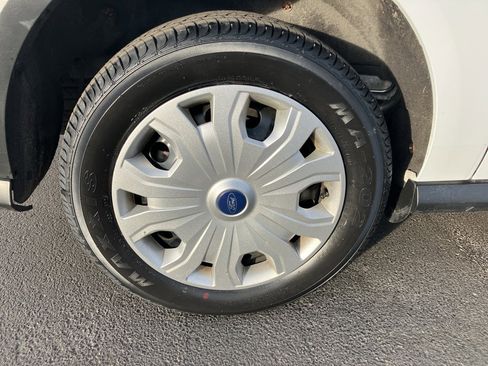 Used 2020 Ford Transit Connect XL image 9