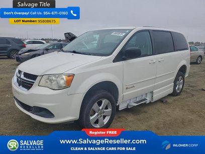Used 2013 Dodge Grand Caravan SE