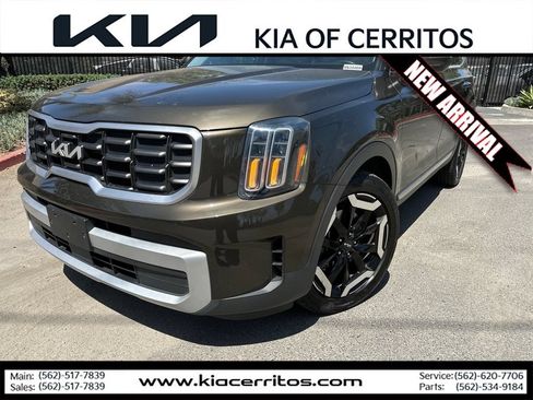 Certified 2024 Kia Telluride S w/ S Sunroof Package AWD/4WD image 1