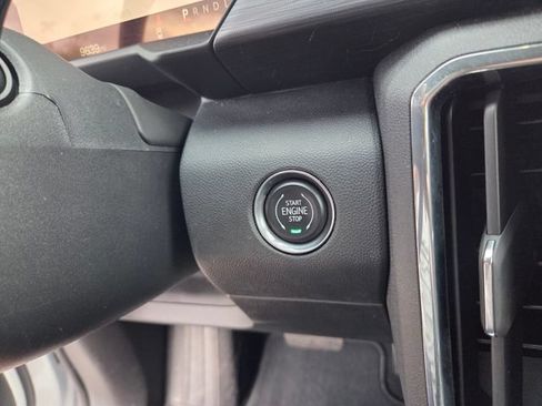 Used 2025 GMC Acadia Elevation FWD image 27