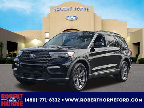 Used 2022 Ford Explorer XLT w/ Equipment Group 202A image 1