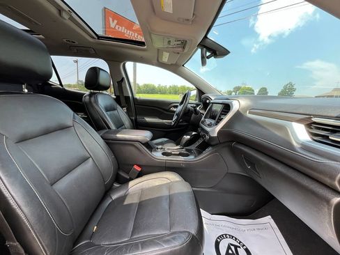 Used 2018 GMC Acadia SLT AWD/4WD image 40