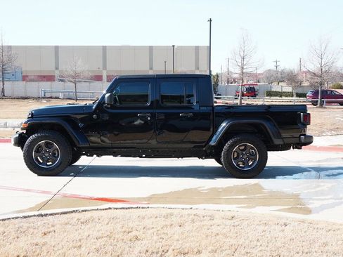 Used 2023 Jeep Gladiator Sport image 2