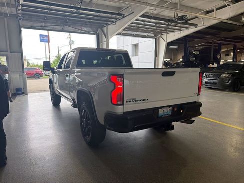 Used 2026 Chevrolet Silverado 2500 LT w/ Trail Boss Package image 4