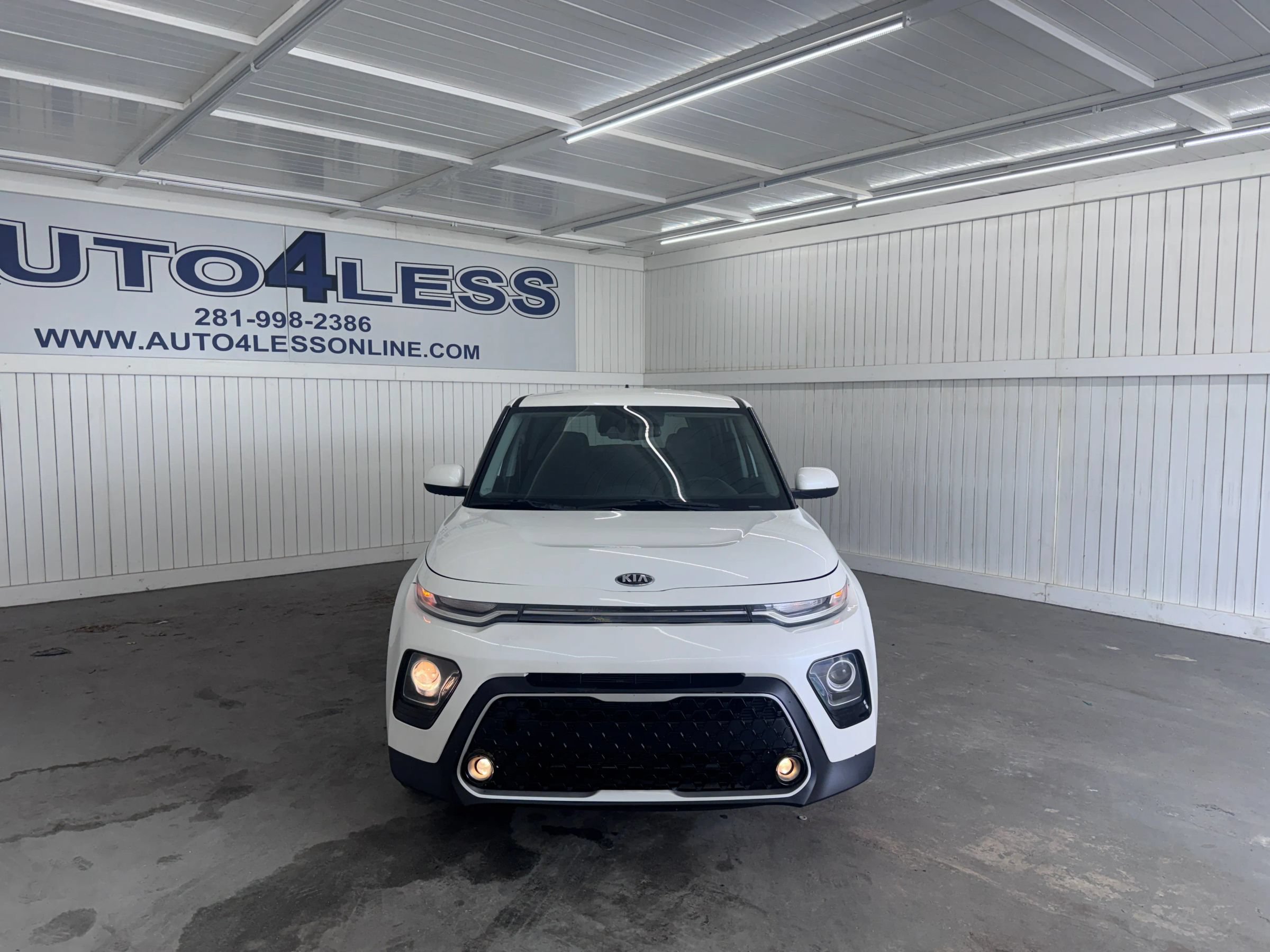 Used 2020 Kia Soul EX FWD image 2