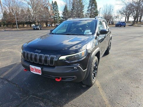 Used 2022 Jeep Cherokee Trailhawk w/ Comfort/Convenience Group image 2
