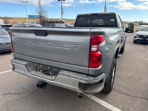 Used 2024 Chevrolet Silverado 3500 LT w/ Convenience Package image 11