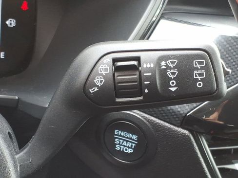 Certified 2025 Ford Escape ST-Line AWD/4WD image 28