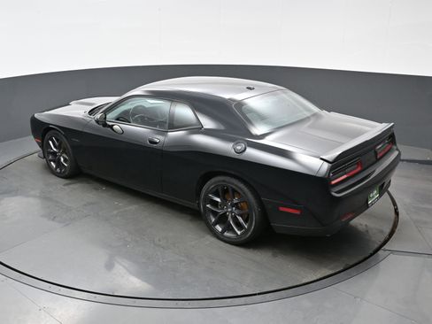Used 2022 Dodge Challenger R/T w/ Blacktop Package image 32