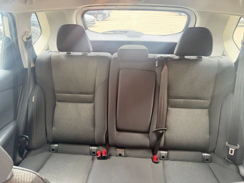 Used 2025 Nissan Rogue SV FWD image 40
