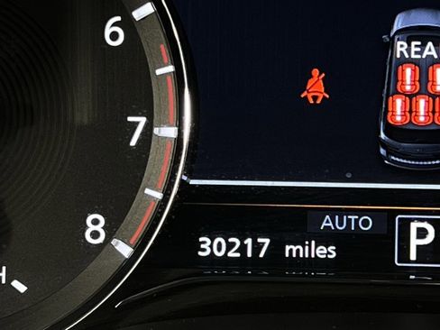 Used 2024 INFINITI QX80 Luxe image 15