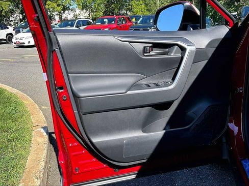 New 2025 Toyota RAV4 LE image 10