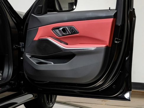 Used 2025 BMW 330i xDrive Sedan image 48