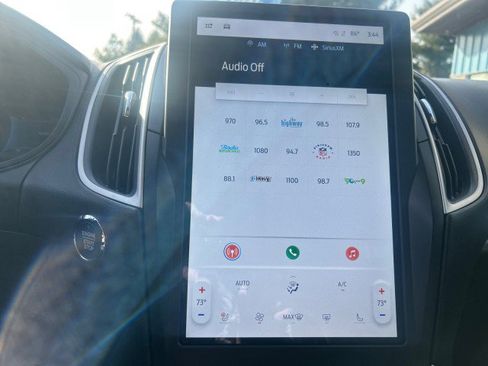 Used 2022 Ford Edge SEL w/ Convenience Package image 15