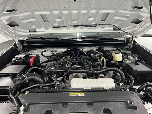 Used 2025 Toyota Tacoma SR5 image 26