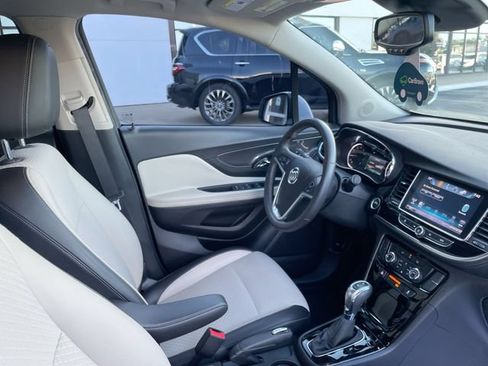 Used 2017 Buick Encore Preferred FWD image 17