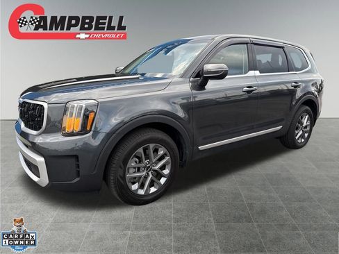 Used 2024 Kia Telluride LX image 1