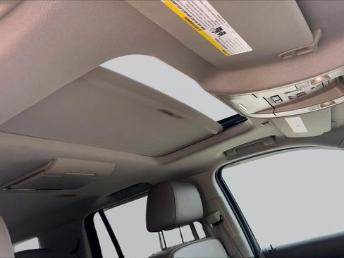 Used 2016 Chevrolet Tahoe LT RWD image 13