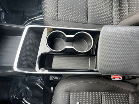 Certified 2025 Chevrolet Equinox LT w/ Safety and Technology Package image 25