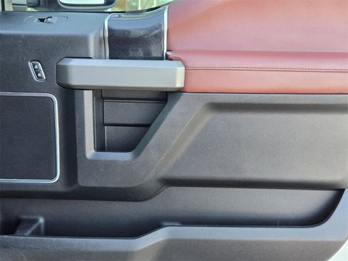 Used 2021 Ford F250 Platinum image 26