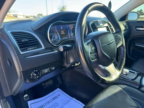 Used 2017 Chrysler 300 Limited w/ Value Package image 23