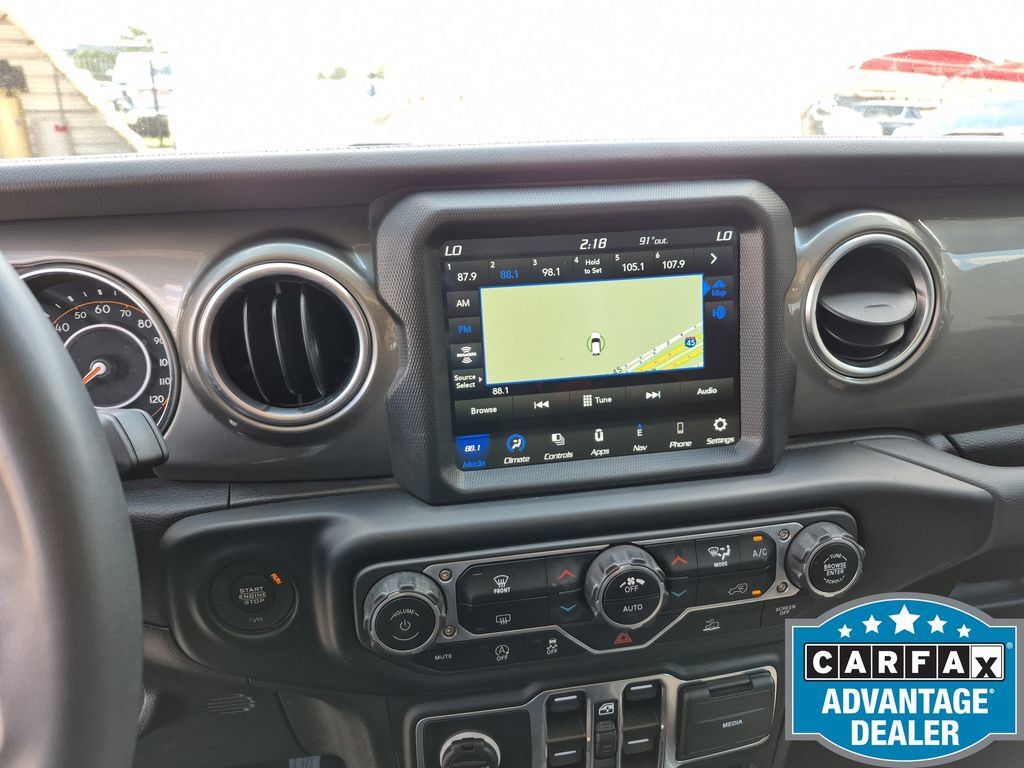 Used 2023 Jeep Gladiator Overland AWD/4WD image 21