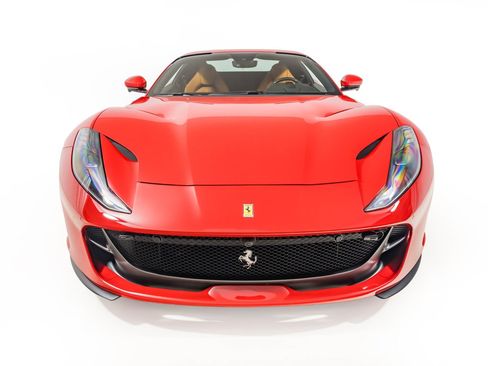 Used 2021 Ferrari 812 GTS RWD image 6