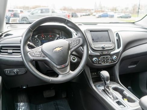 Used 2023 Chevrolet Equinox LT image 14