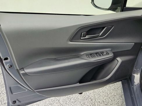 Used 2025 Toyota Prius LE image 10