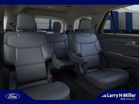 New 2026 Ford Explorer Active w/ Active Comfort Package image 11