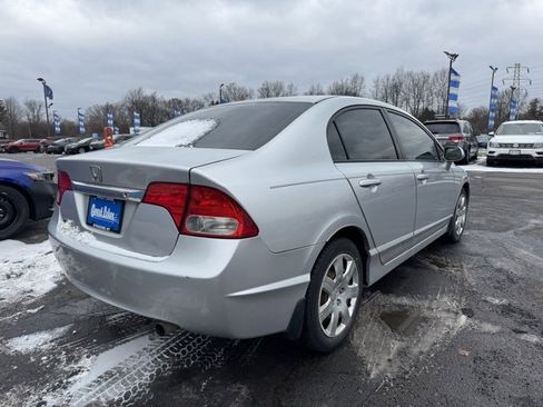 Used 2010 Honda Civic LX image 2