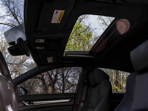 Used 2022 Honda Accord Sport image 34